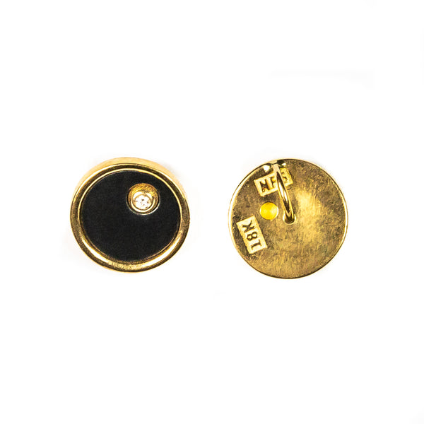 Pendant 18K gold w one diamond